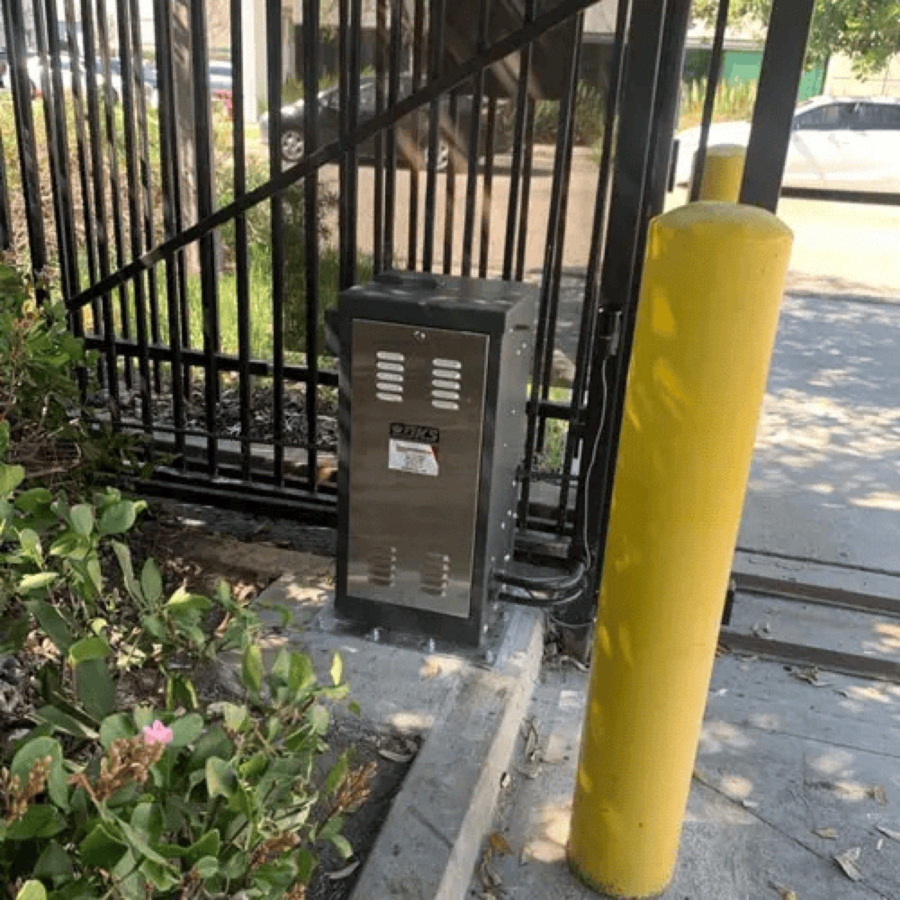 Staff + vendor access